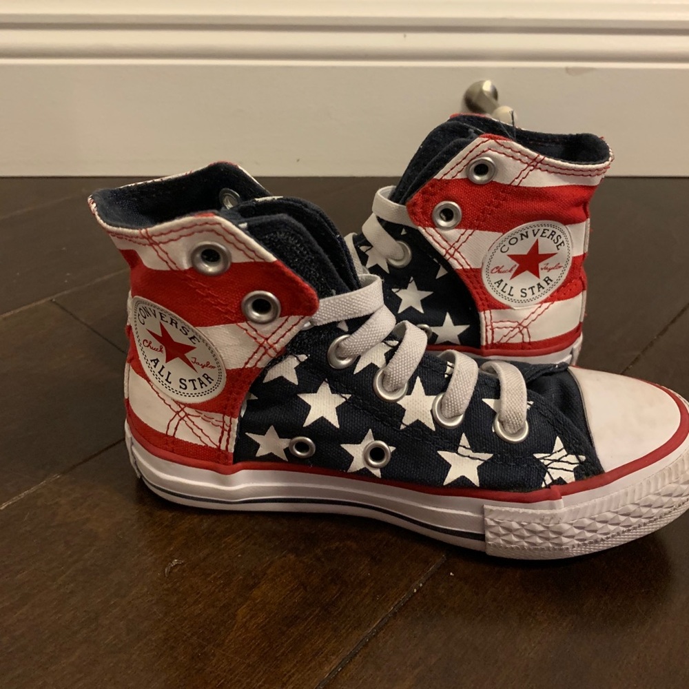 Boys high top American Flag converse sneakers